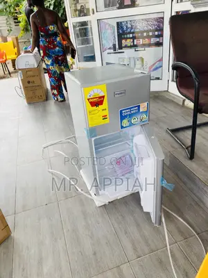 Sleek Nasco Nasf2-120 Top Mount Freezer Electric Fridge.