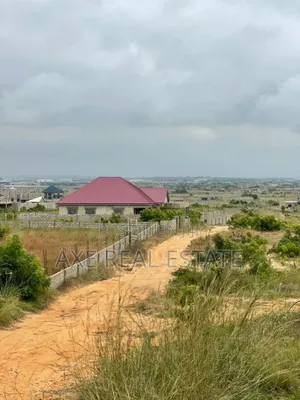 Hot CAKE Discount on Titled Plots at Tema Community 25