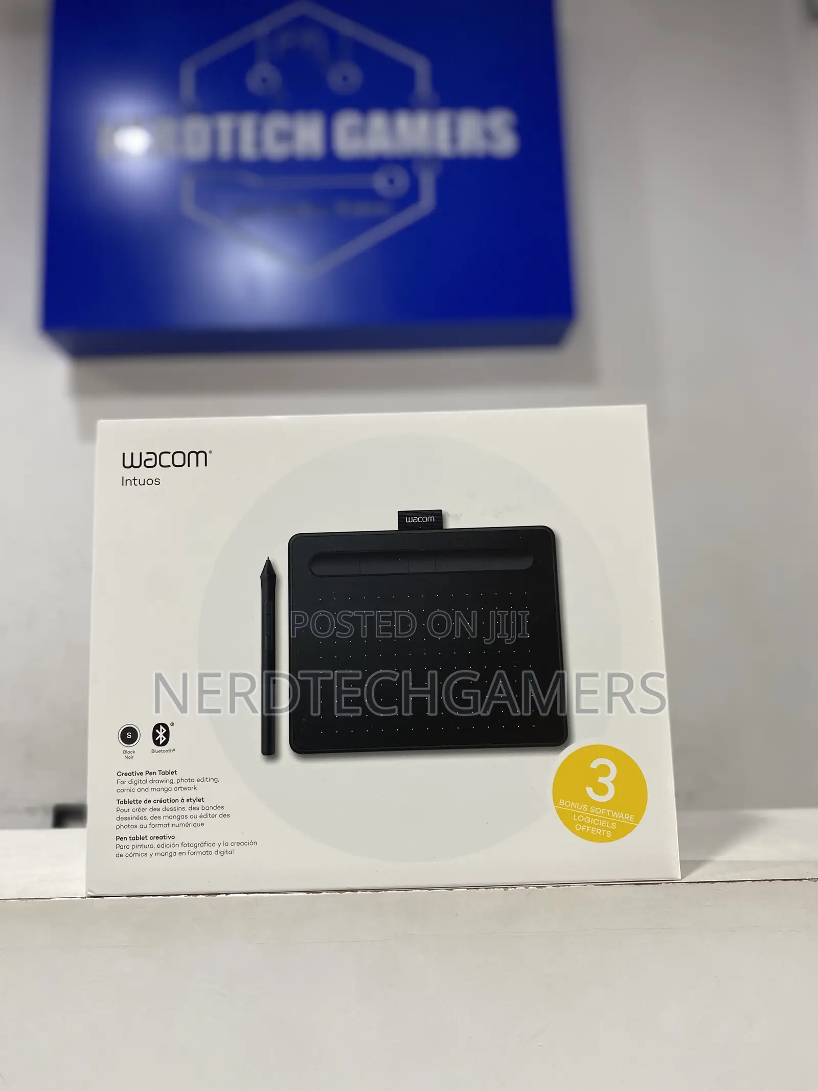 Wacom Intuos Small Graphics Drawing Tablet,Bl