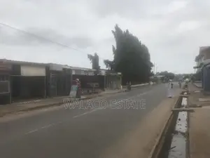 Shop at North Kaneshie for Rent