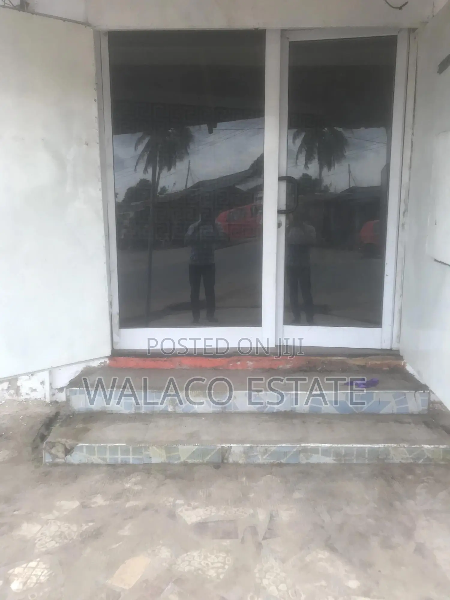 Shop at North Kaneshie for Rent