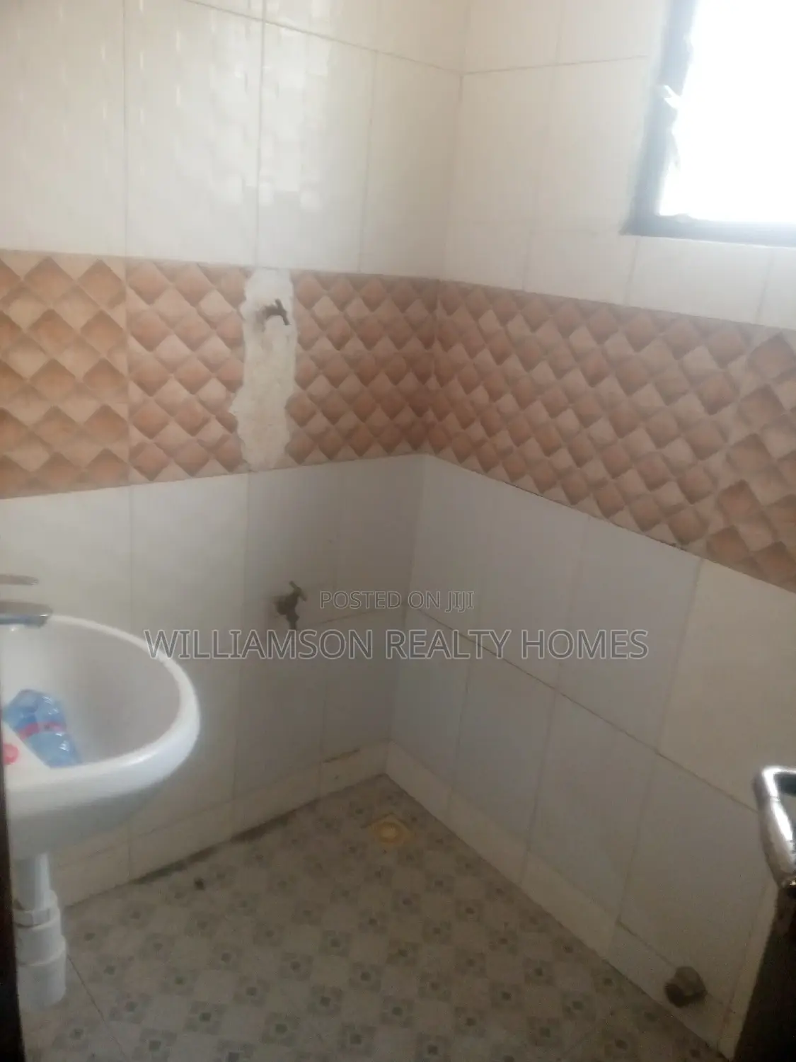 3bdrm Apartment in Devtraco Estate Road, Spintex for rent