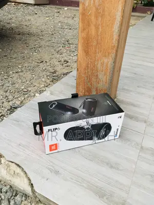 Sleek JBL Flip 6 Wireless Bluetooth Speaker(Black).