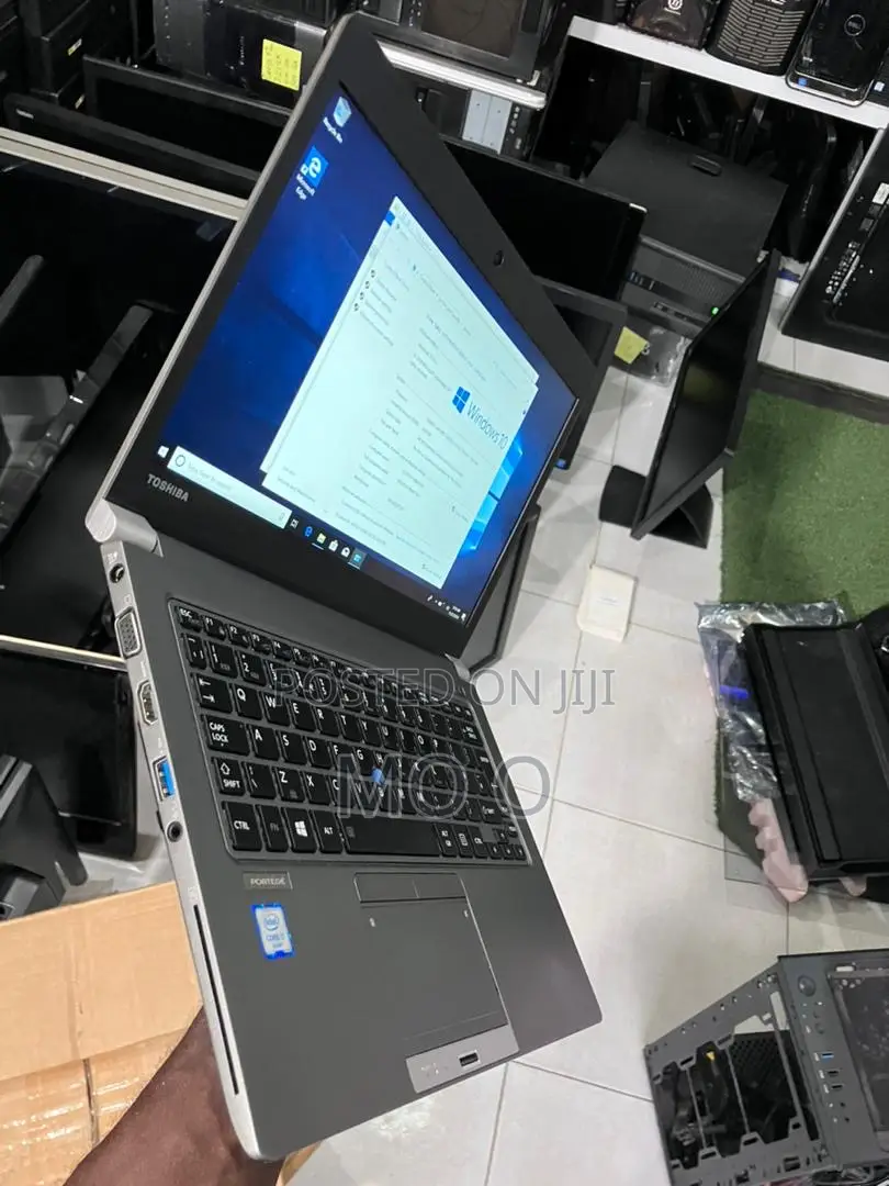 Laptop Toshiba Portege A30 8GB Intel Core I7 SSD 256GB