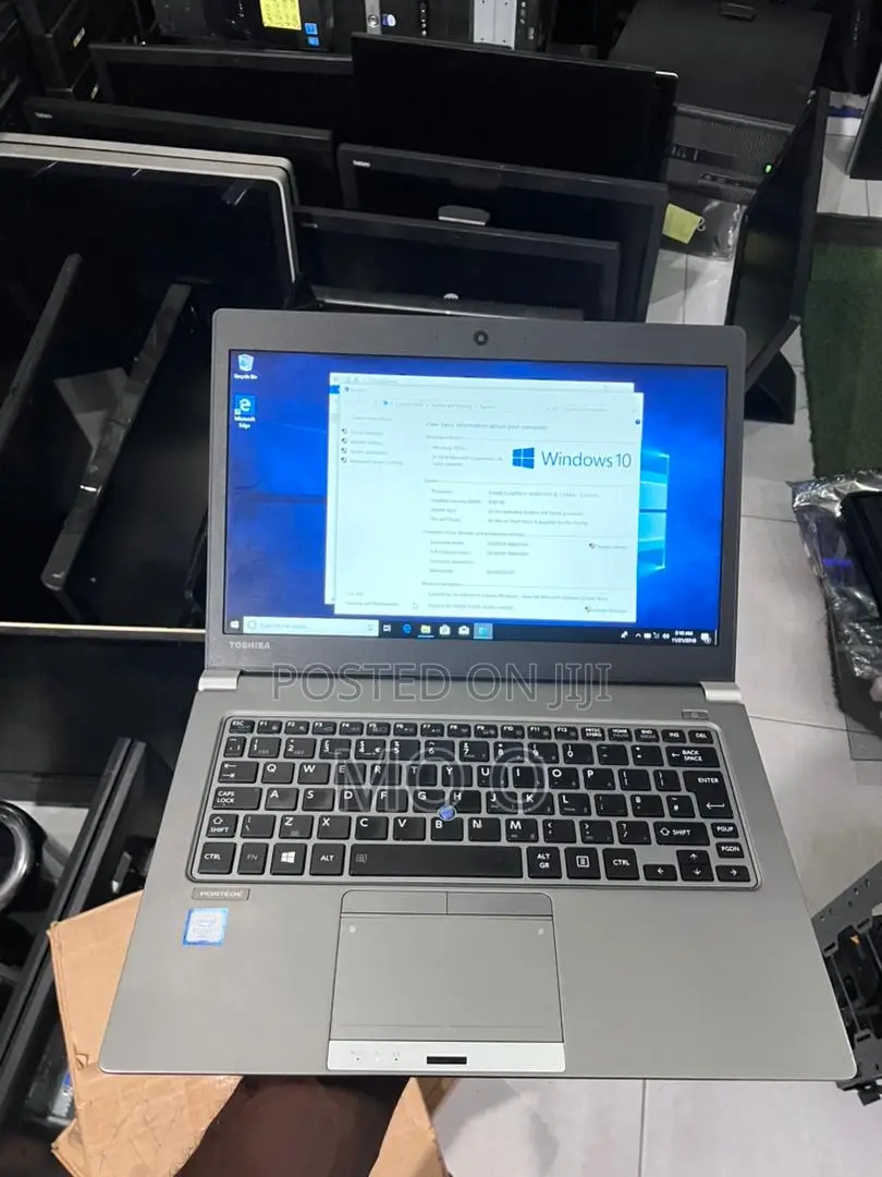 Laptop Toshiba Portege A30 8GB Intel Core I7 SSD 256GB
