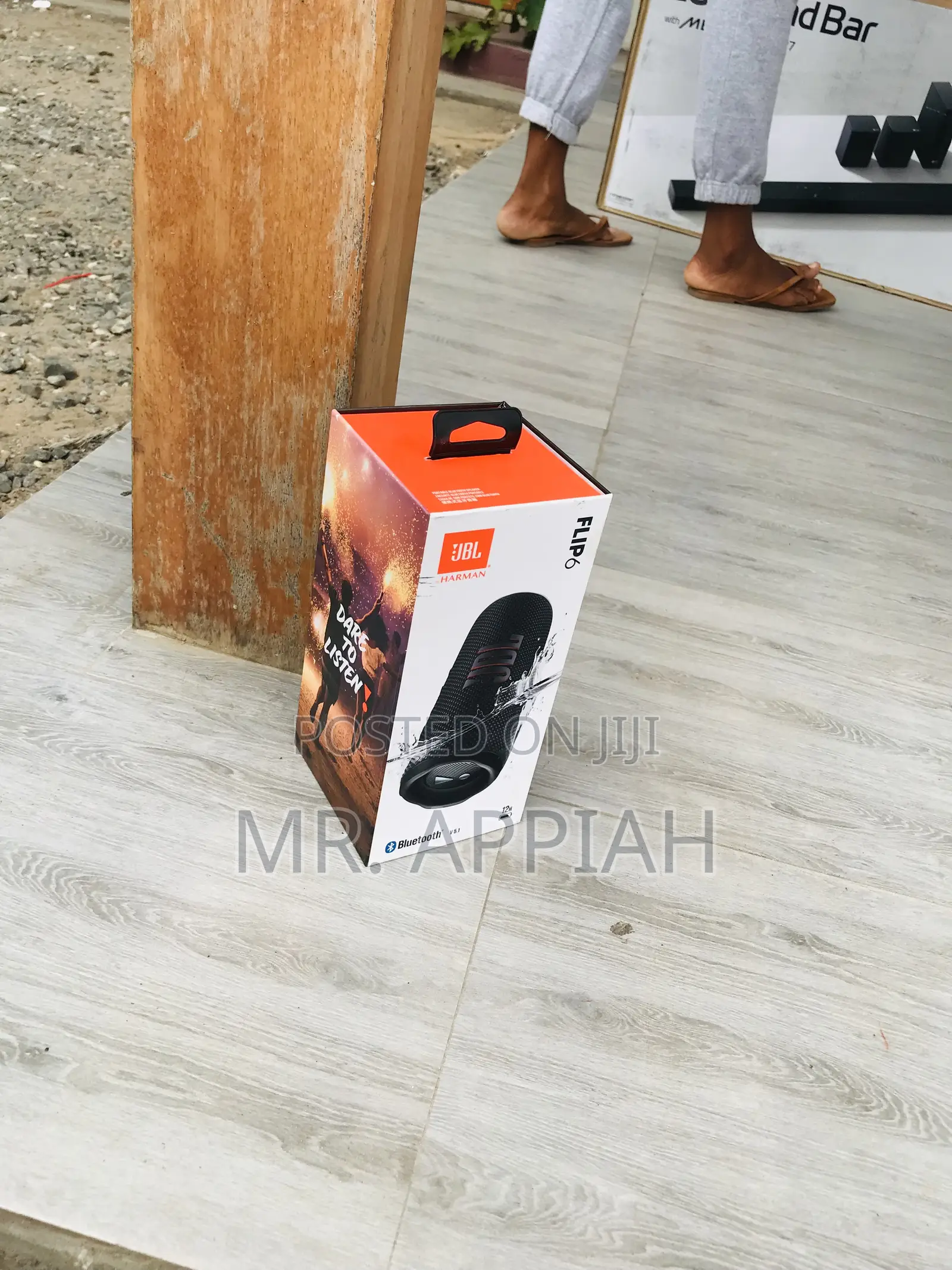 Affordable JBL Flip 6 Portable Bluetooth Speaker(20watt).