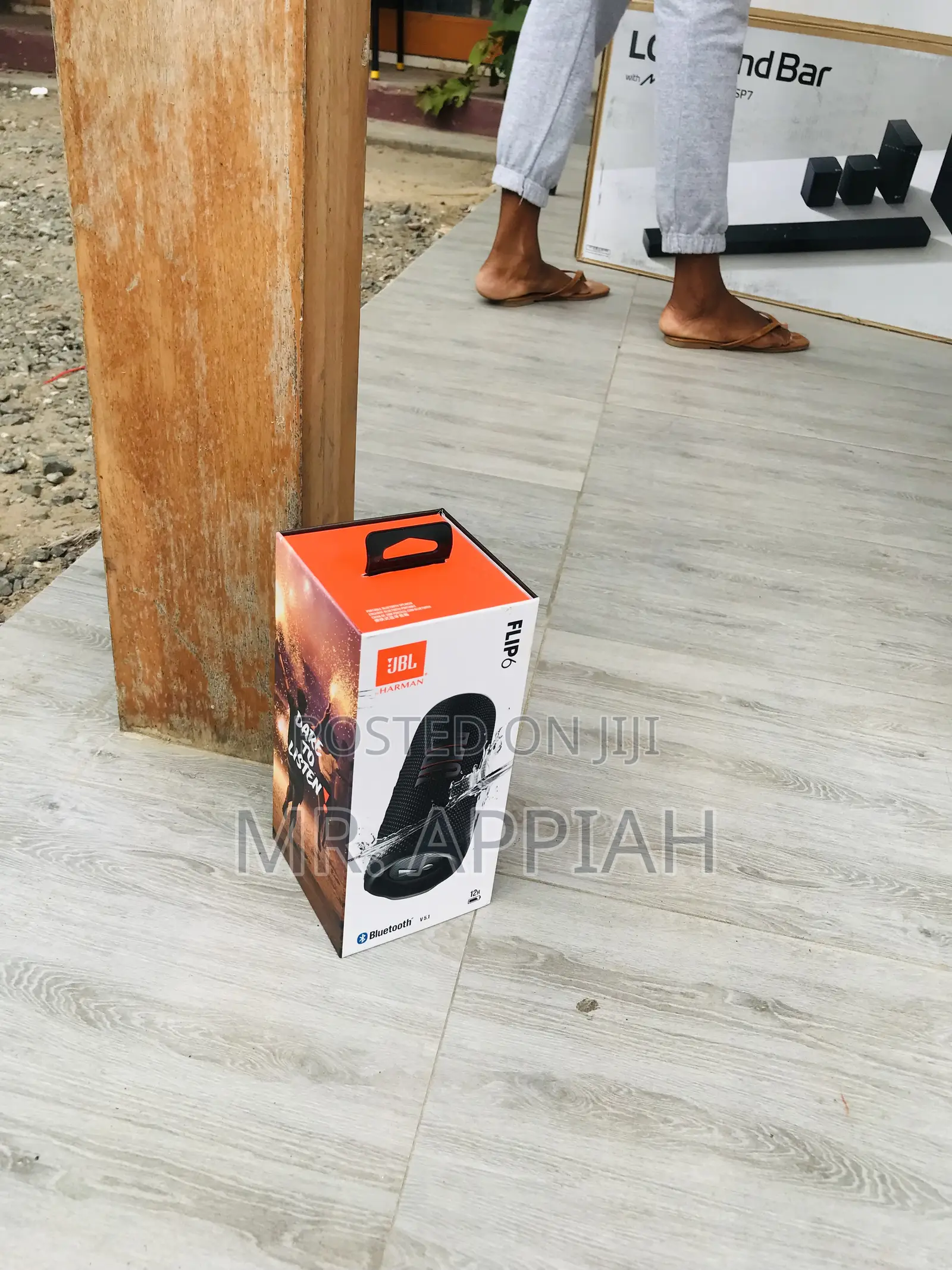 Well Designed JBL Flip 6 Wireless Bluetooth Speaker(20watt)