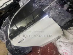 Mercedes Benz C300 2015-2019 Back Right Door and Parts