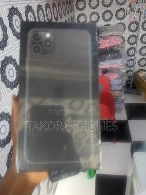 New Apple iPhone 11 Pro 64 GB Green
