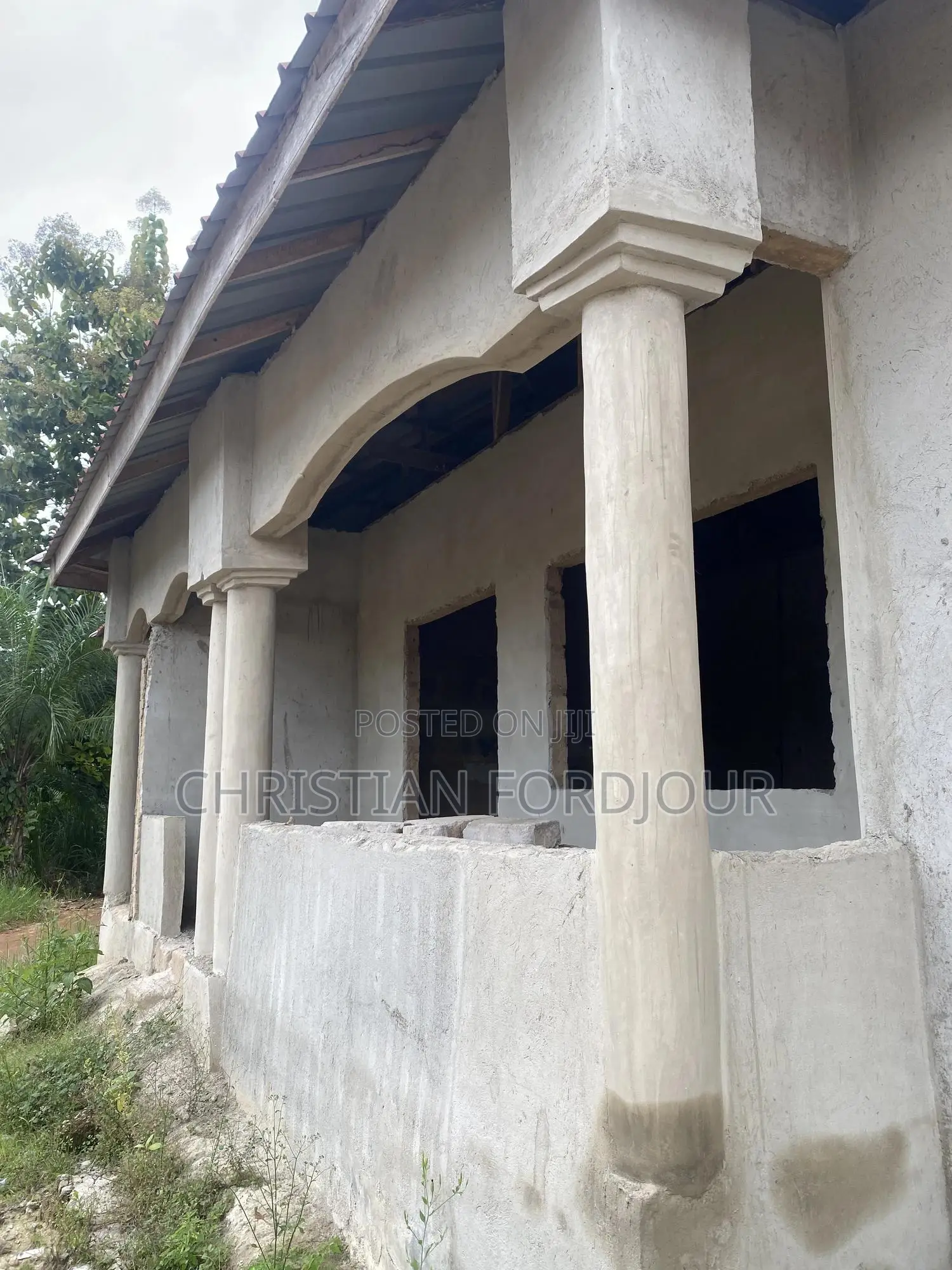 5bdrm House in Kumasi Metropolitan for sale