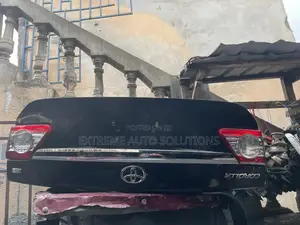 Toyota Corolla 2011 Boot