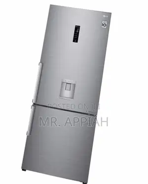 Sleek Designed LG GC-F689BLCM 2 Door Electric Fridge.