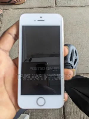 Apple iPhone 5s 16 GB Gold