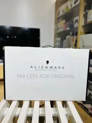 New Laptop Dell Alienware 17 R2 64GB AMD Ryzen 9 SSD 1T