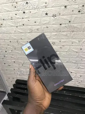 New Samsung Galaxy Z Flip4 256 GB Purple