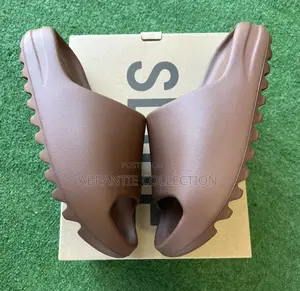 Adidas Yeezy Slides