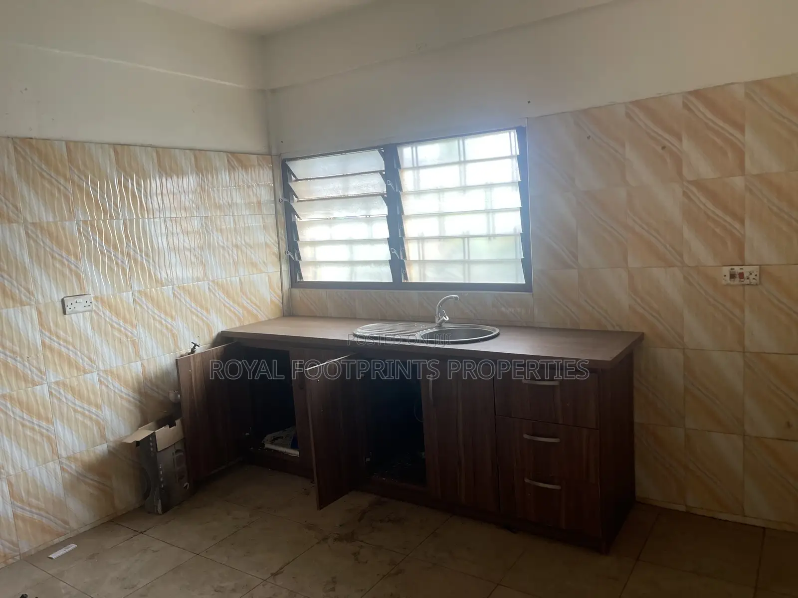2bdrm Apartment in Royal Footprints, Adenta for rent