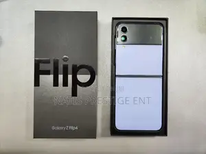 New Samsung Galaxy Z Flip4 256 GB Purple