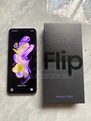 New Samsung Galaxy Z Flip4 512 GB Black