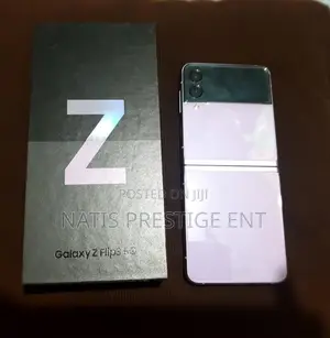 New Samsung Galaxy Z Flip4 128 GB Purple