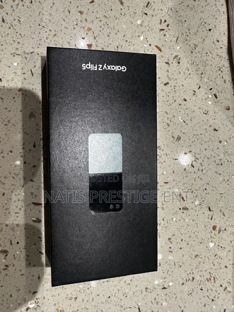 New Samsung Galaxy Z Flip5 512 GB Black