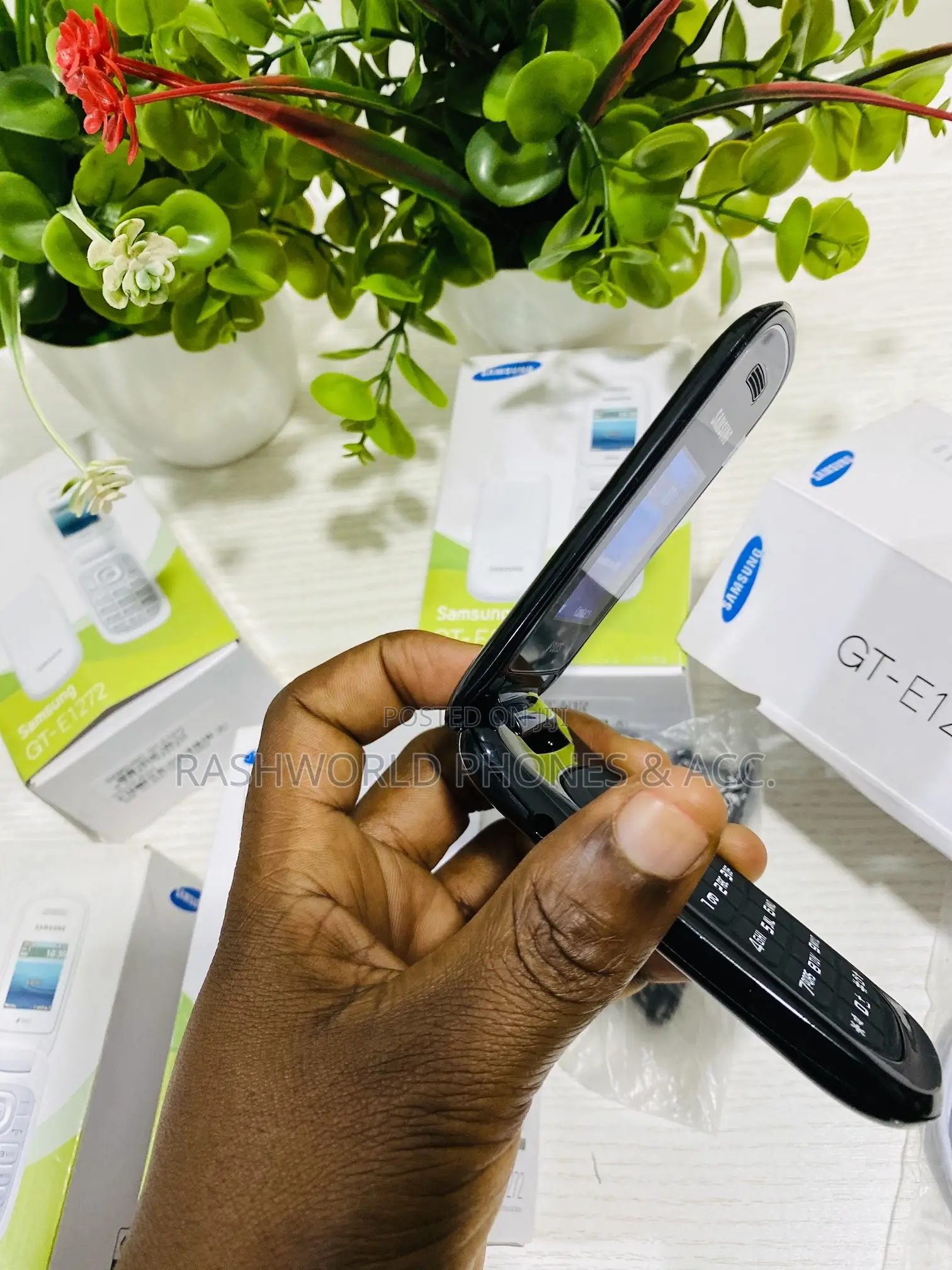 New Samsung GT-E1080 Black