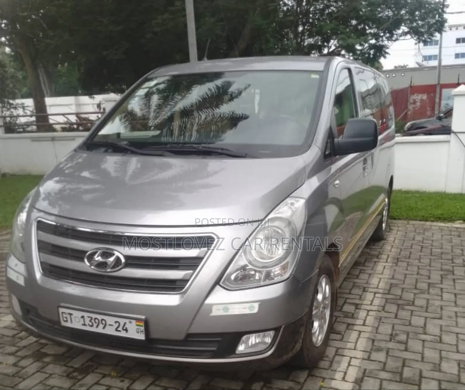 Car Rentals- 12 Passengers Mini Vans for Rent in Ghana