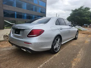 Mercedes-Benz E300 4Matic AWD Sedan (2.0L 4cyl 9A) 2017 Silver