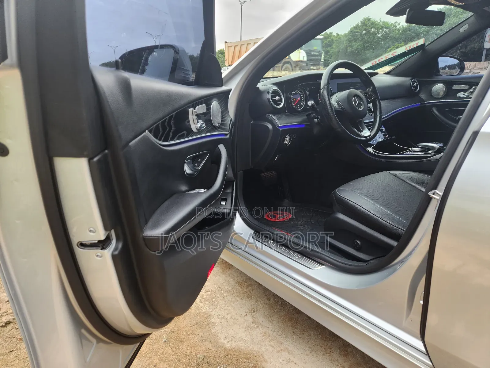 Mercedes-Benz E300 4Matic AWD Sedan (2.0L 4cyl 9A) 2017 Silver
