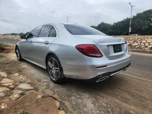 Mercedes-Benz E300 4Matic AWD Sedan (2.0L 4cyl 9A) 2017 Silver
