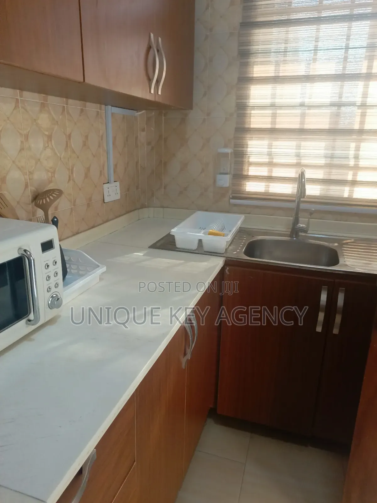 Furnished 1bdrm Apartment in Unique Key Agency, A&C Mall Area for rent