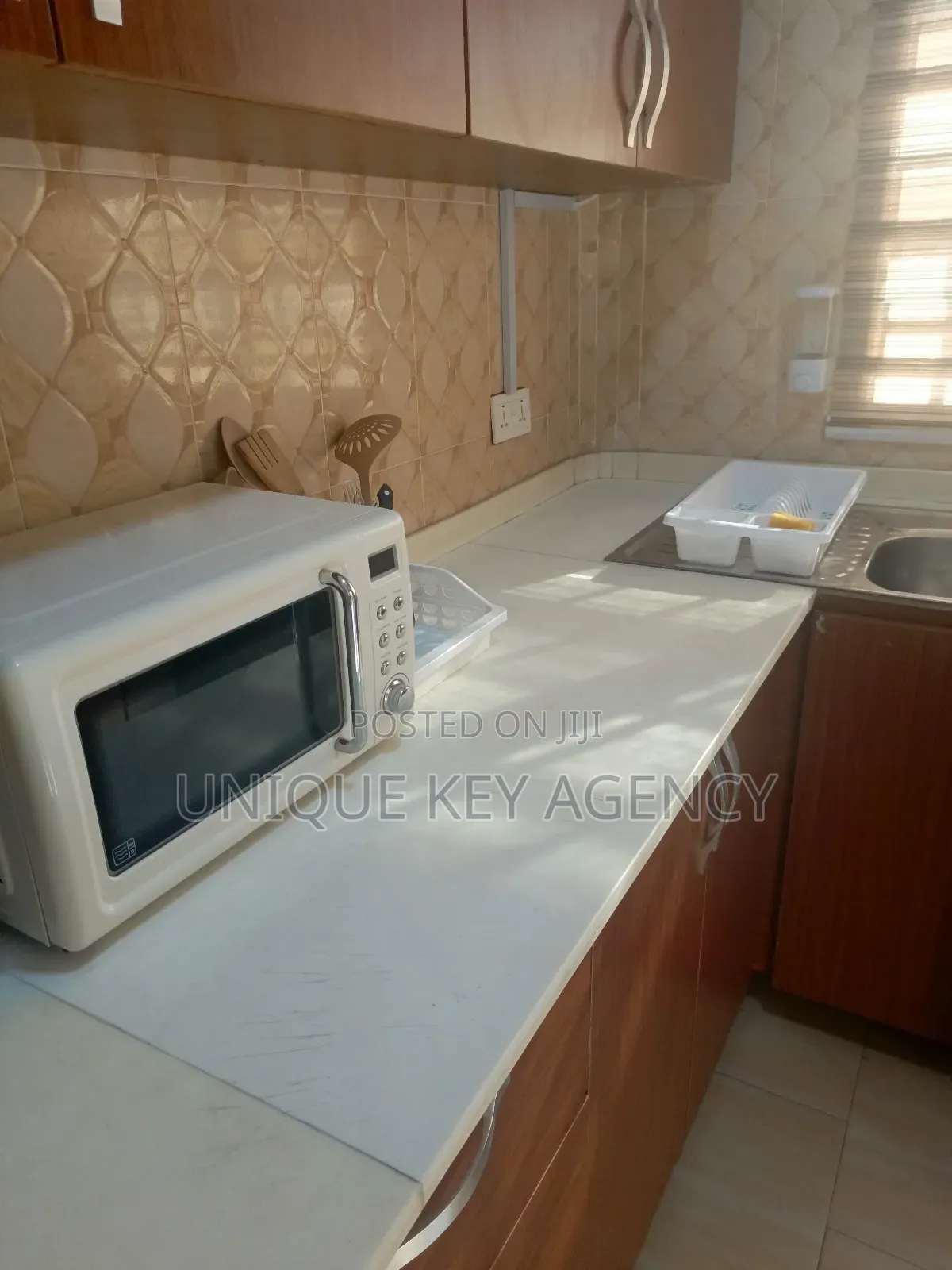 Furnished 1bdrm Apartment in Unique Key Agency, A&C Mall Area for rent
