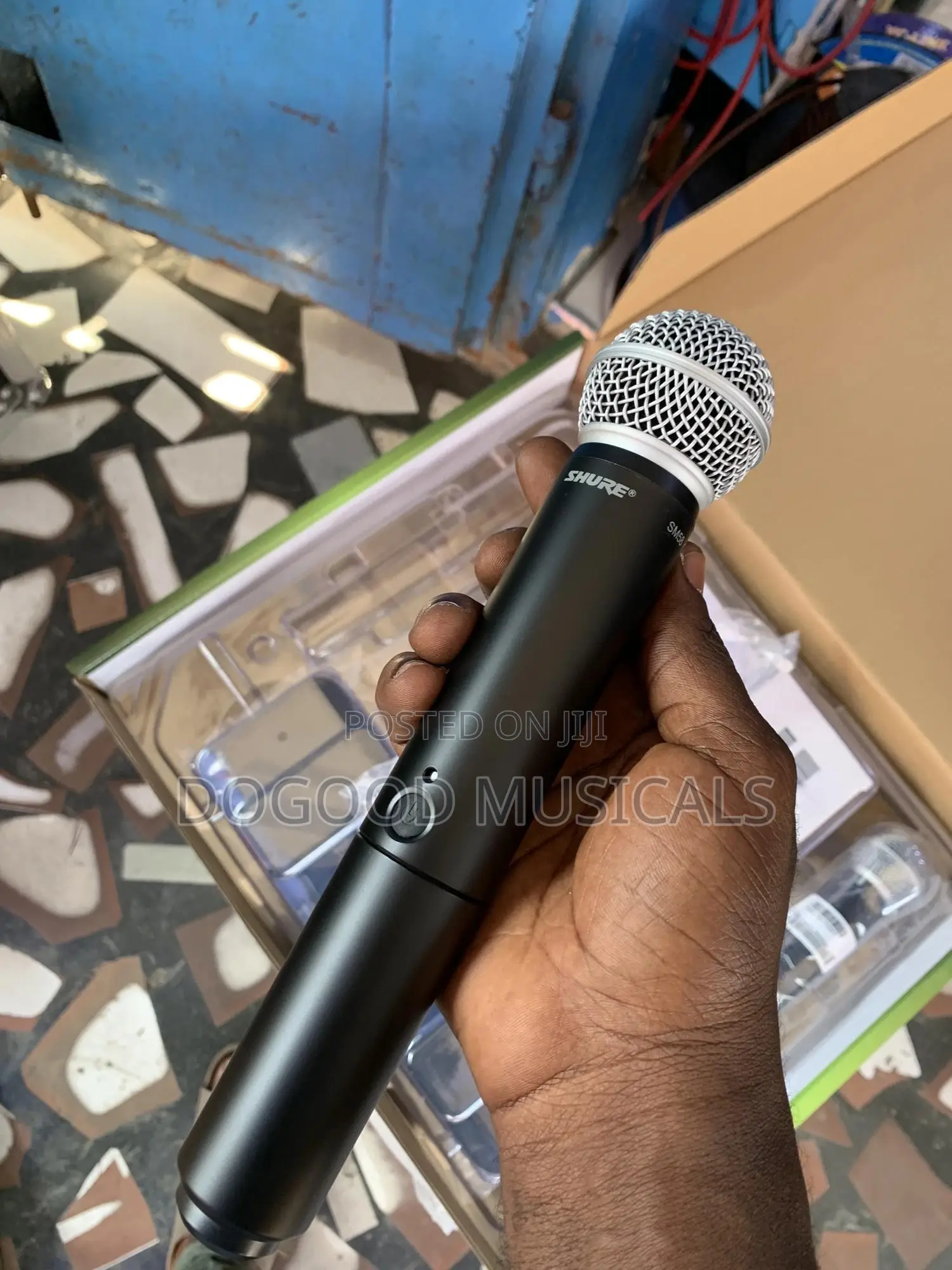 Shure BLX Pg58 2in1 Wireless Microphone