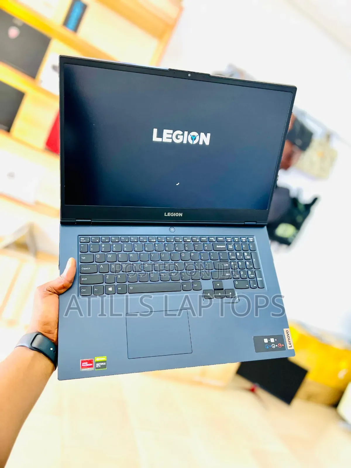 Laptop Lenovo Legion 5 16GB AMD Ryzen 5 SSHD+SSD 1.5T