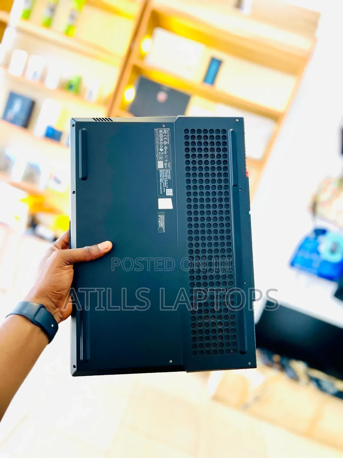 Laptop Lenovo Legion 5 16GB AMD Ryzen 5 SSHD+SSD 1.5T