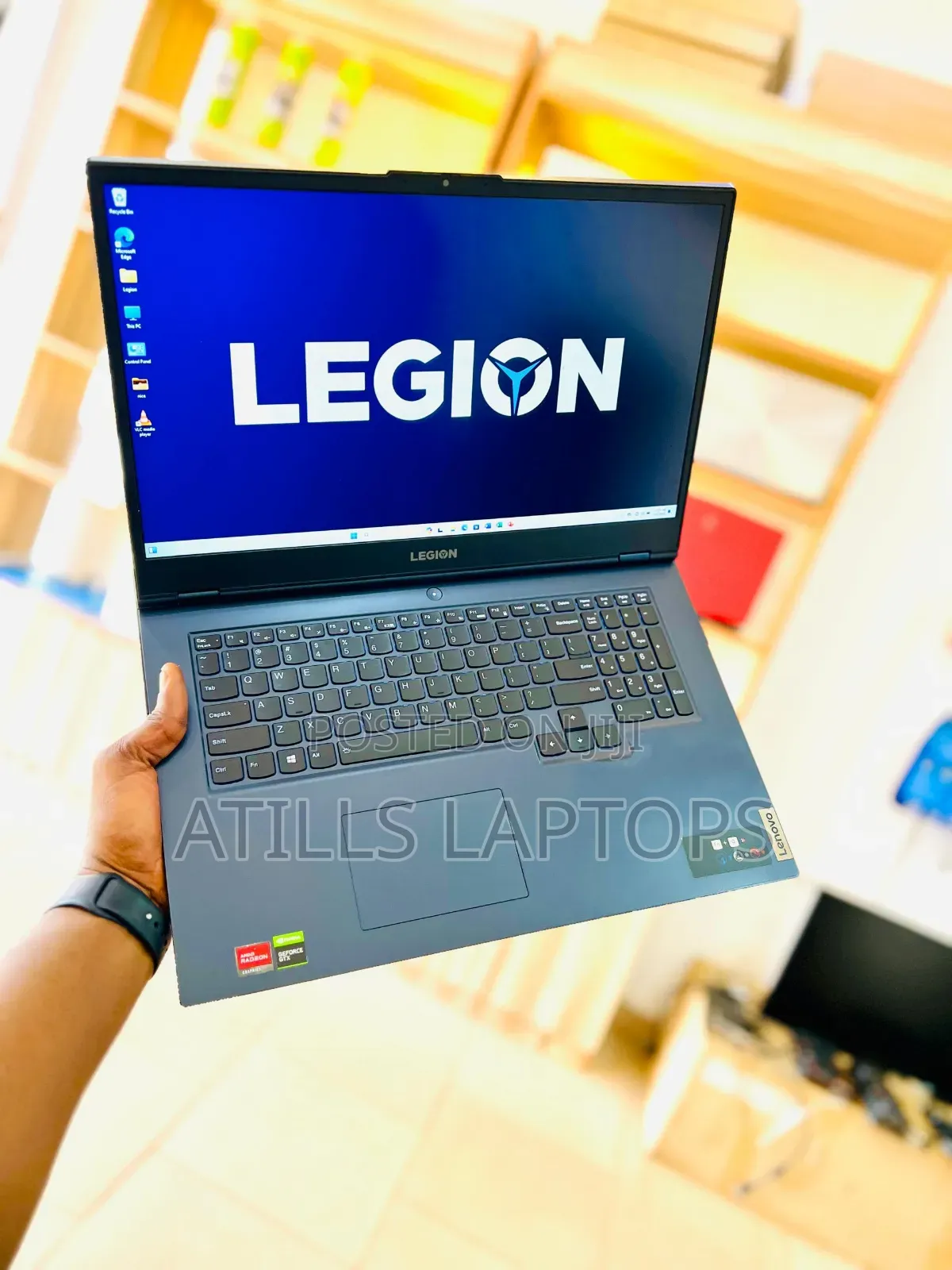 Laptop Lenovo Legion 5 16GB AMD Ryzen 5 SSHD+SSD 1.5T