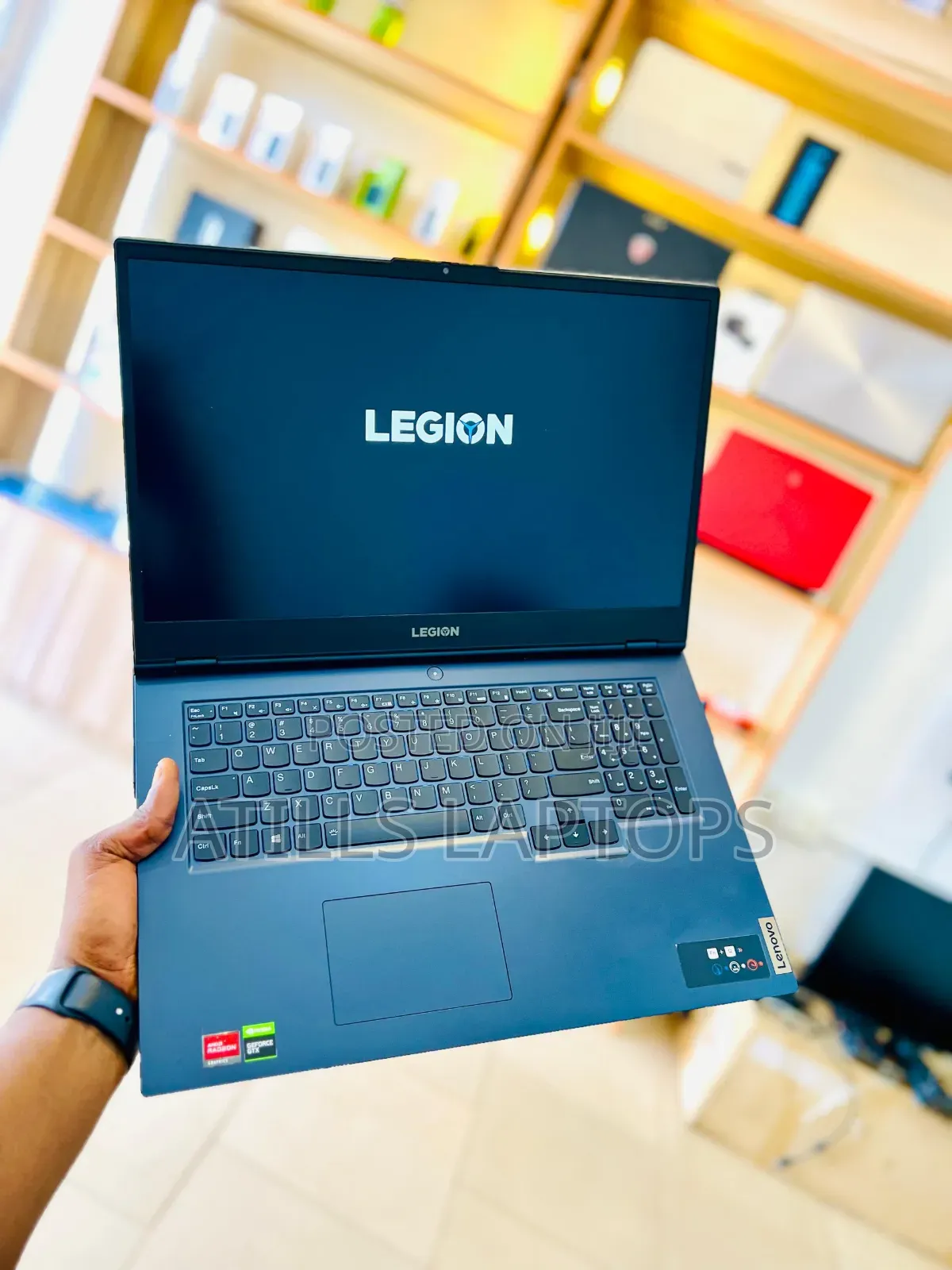 Laptop Lenovo Legion 5 16GB AMD Ryzen 5 SSHD+SSD 1.5T