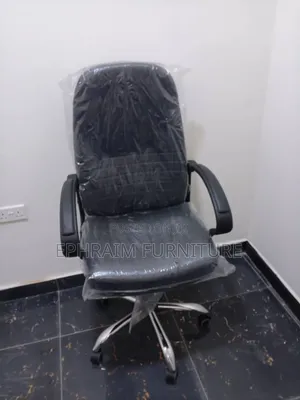 Swevil Managers Chair
