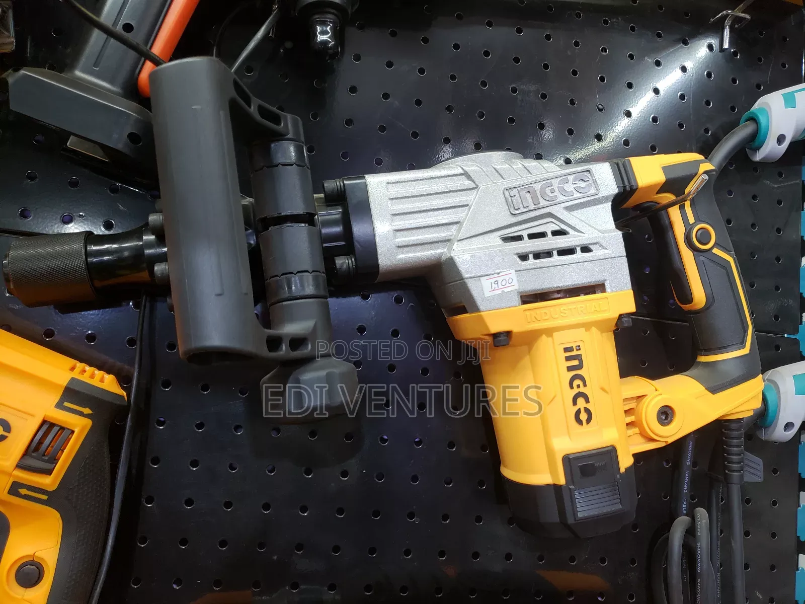Ingco 1300W Demolition Breaker (Pdb130018)