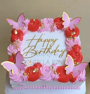 Delicious Strawberry Cake