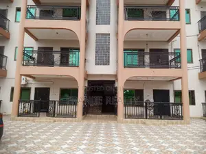 2bdrm Apartment in West Hills Mall Area for rent
