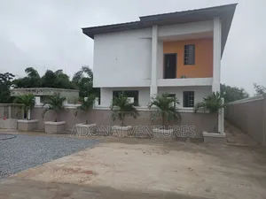 3bdrm House in Kwadaso Hilltop, Kumasi Metropolitan for sale