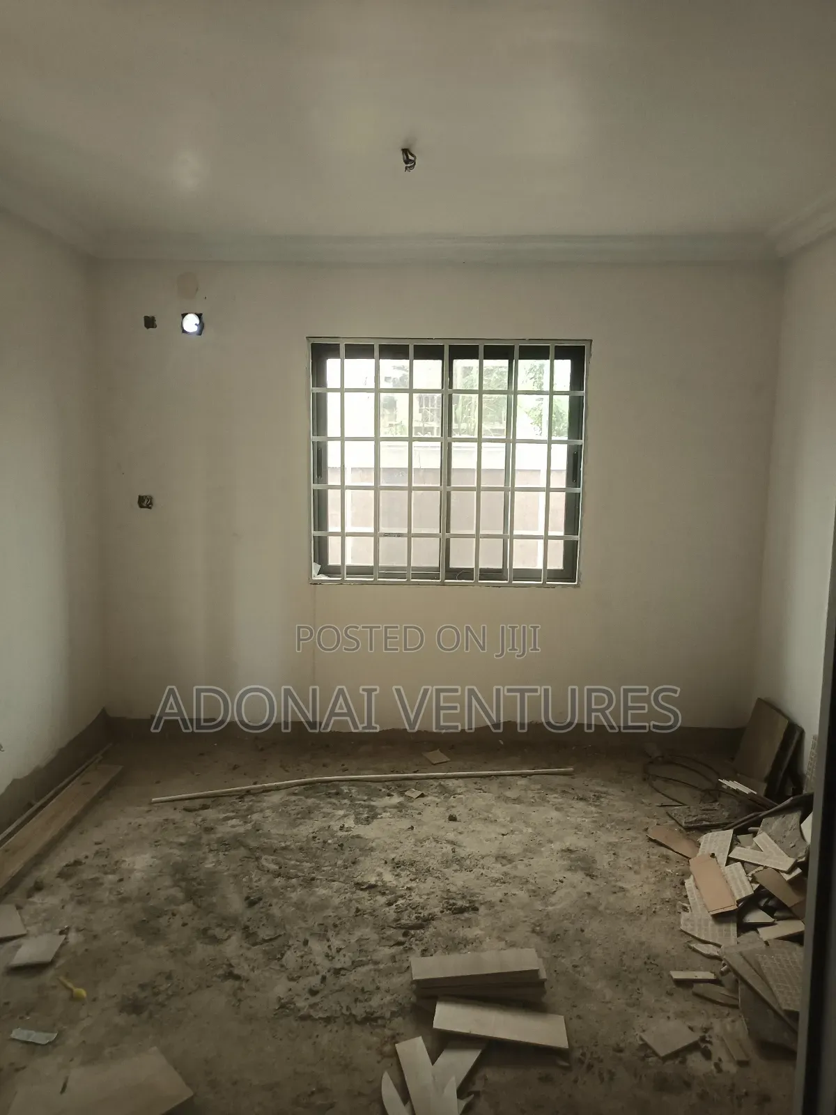 3bdrm House in Kwadaso Hilltop, Kumasi Metropolitan for sale
