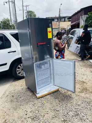 Energy Sufficient LG 332L GC-B399NLJM Bottom Freezer Fridge.