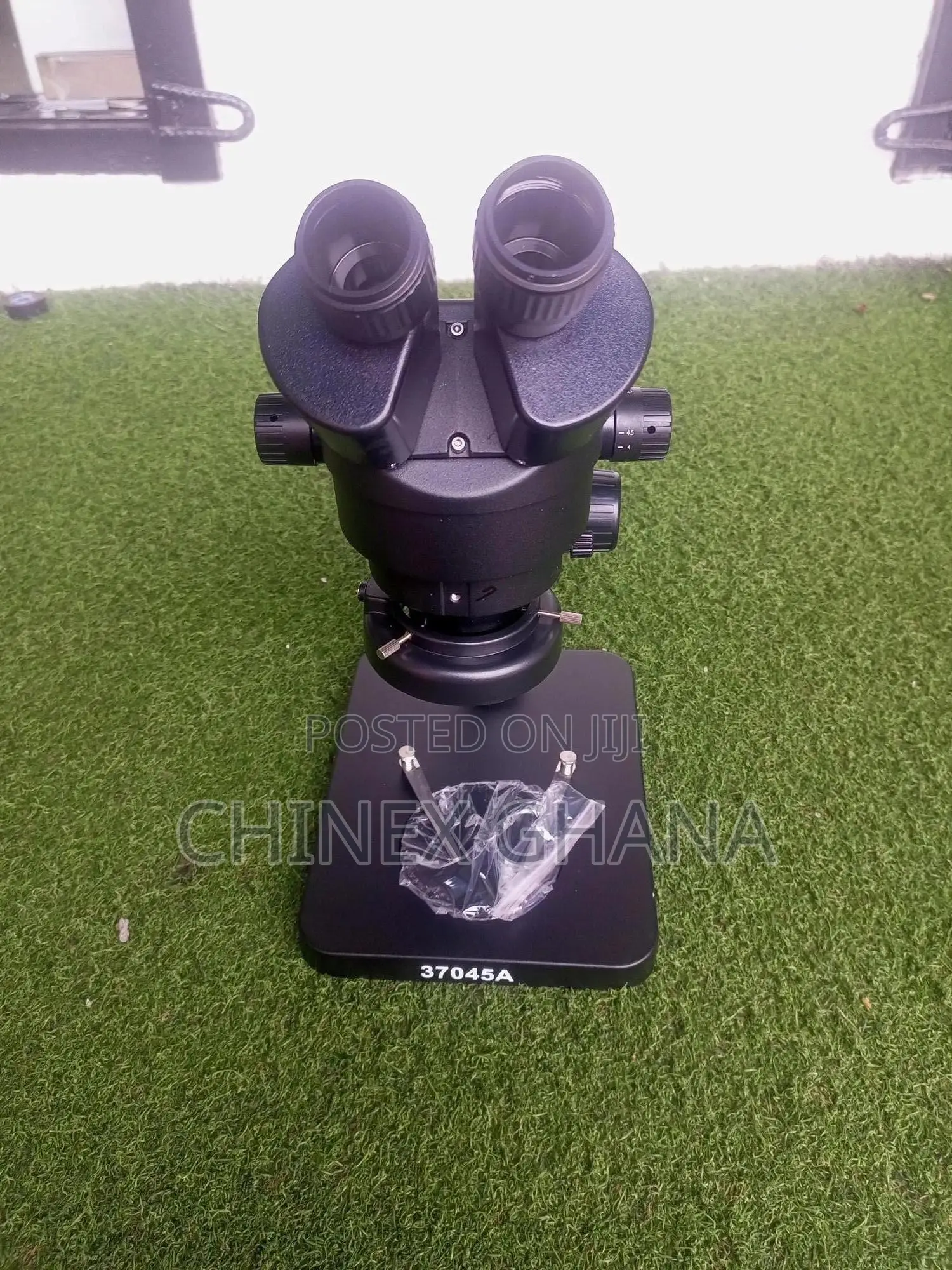 Microscope (Yx-ak-39)