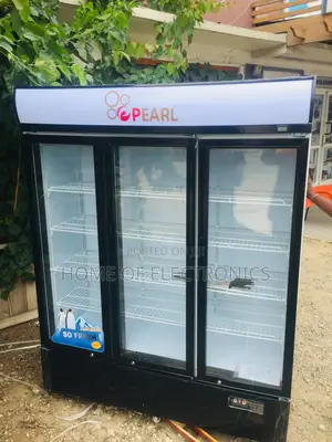 Plenty in Stock Pearl 3 Doors Display Showcase Fridgepvc-150