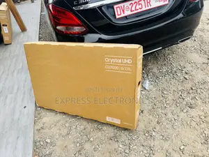 UHD Crystal Clear Picture Samsung 43”Cu7000