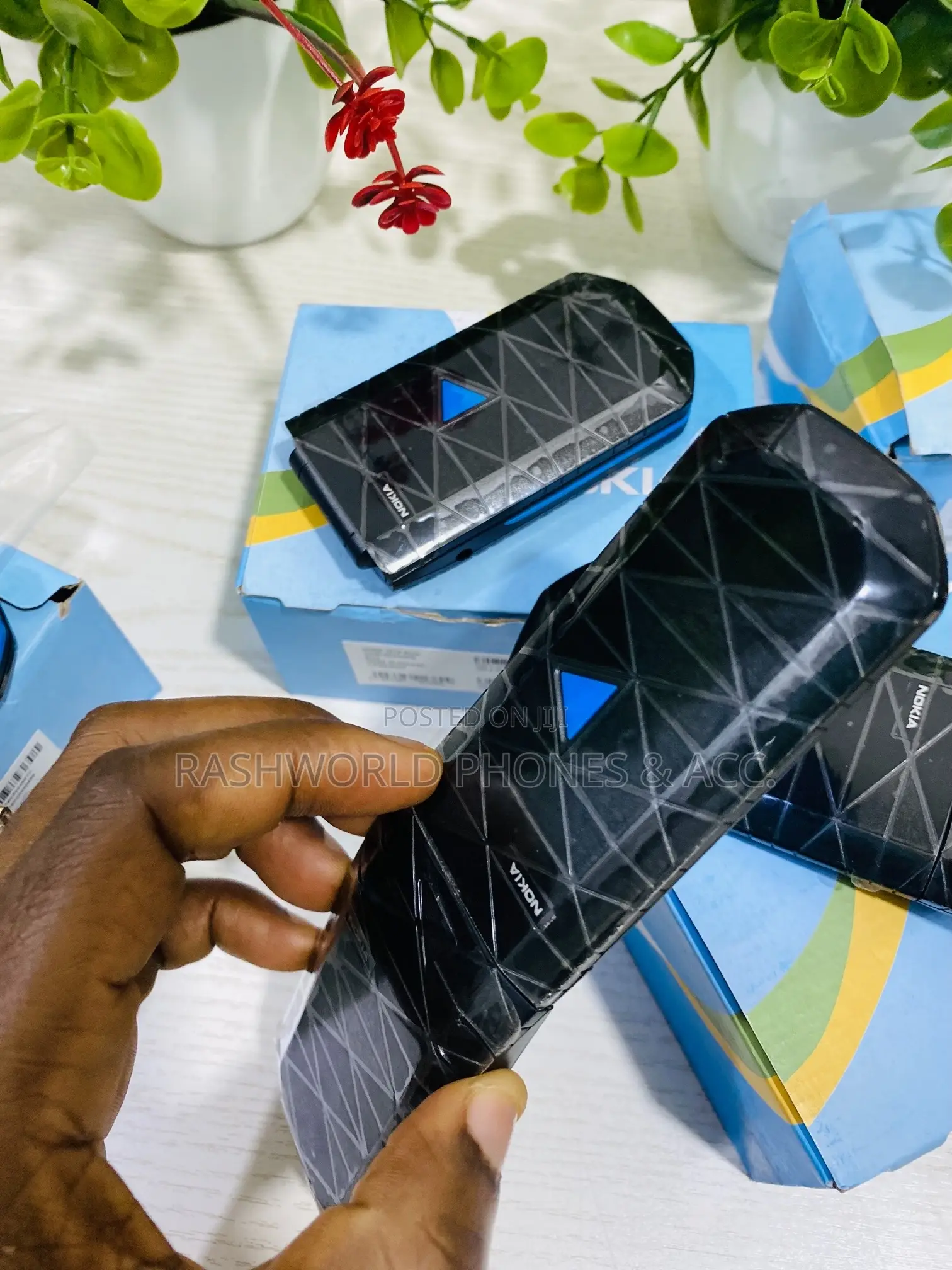 New Nokia 7070 Prism Black