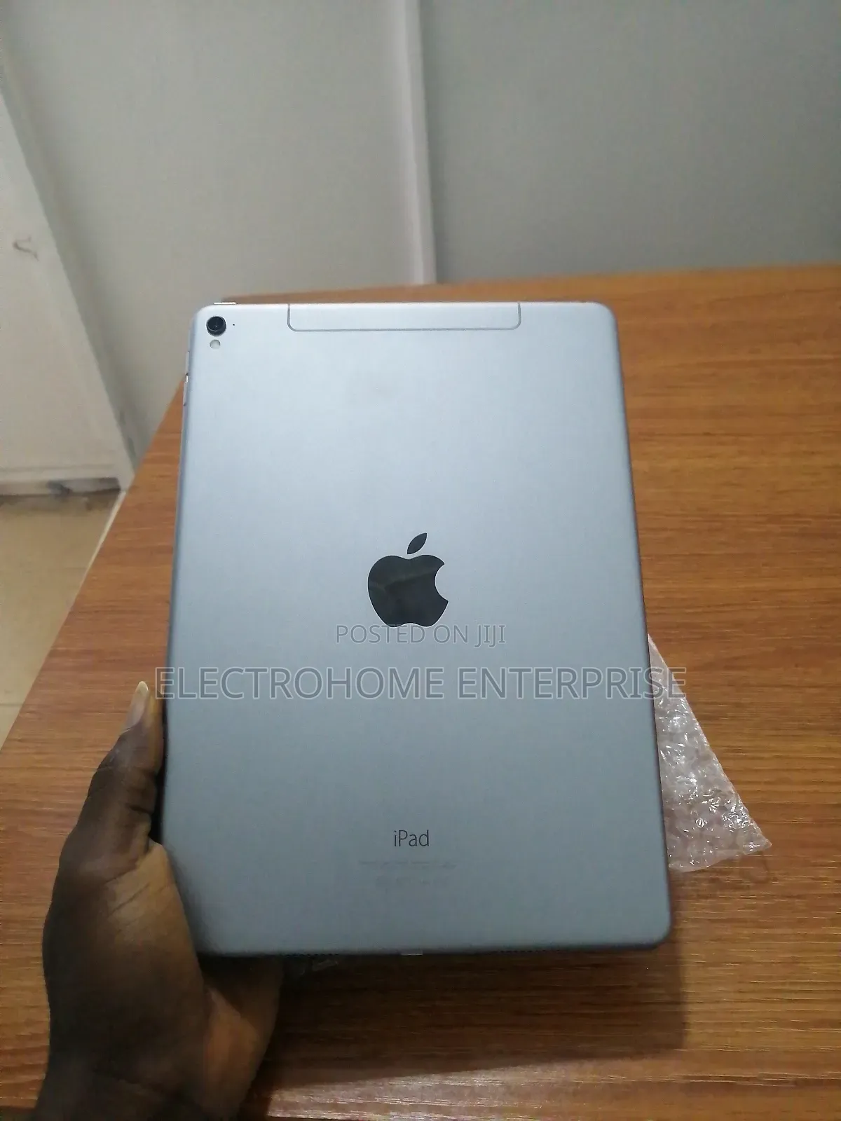 New Apple iPad Pro 9.7 (2016) 128 GB