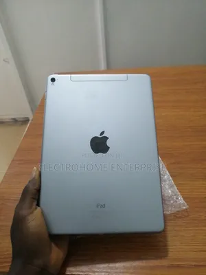New Apple iPad Pro 9.7 (2016) 128 GB